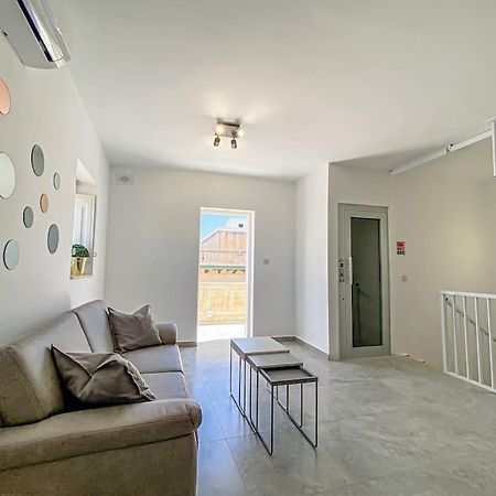 Designer Duplex Penthouse In Floriana Apartment Bagian luar foto