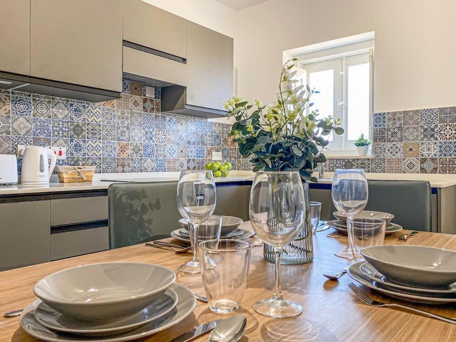 Designer Duplex Penthouse In Floriana Apartment Bagian luar foto
