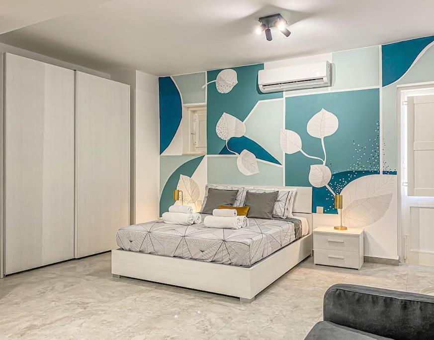 Designer Duplex Penthouse In Floriana Apartment Bagian luar foto